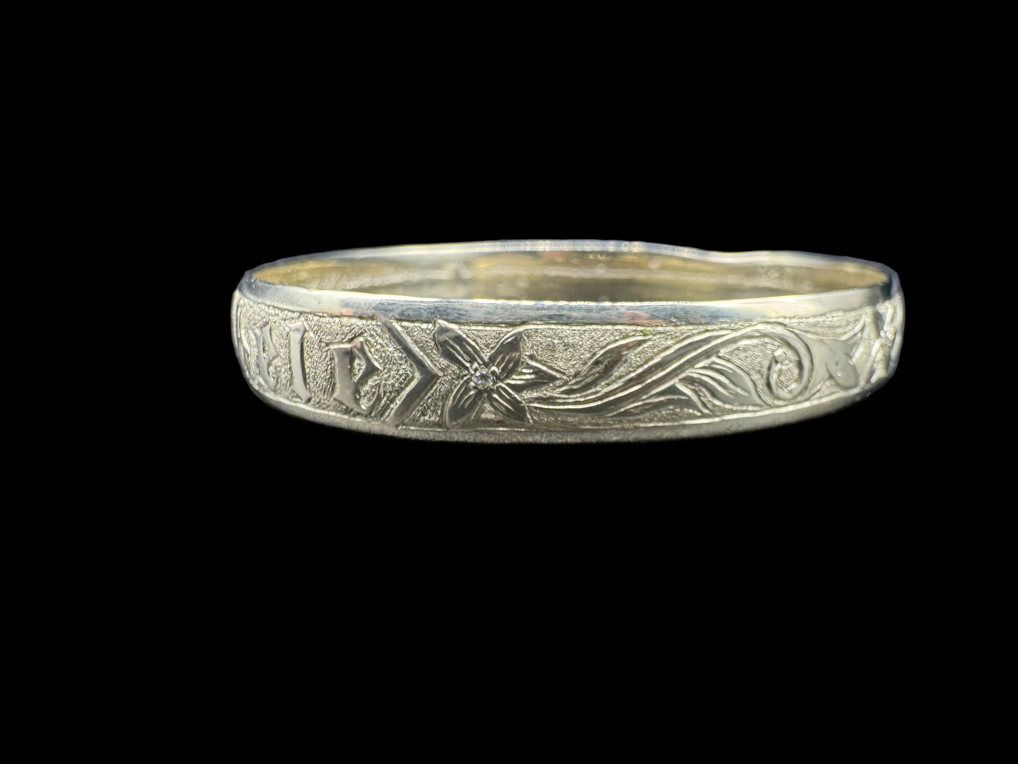 Handmade Native Hawaiian Heritage Bangle 1 ounce