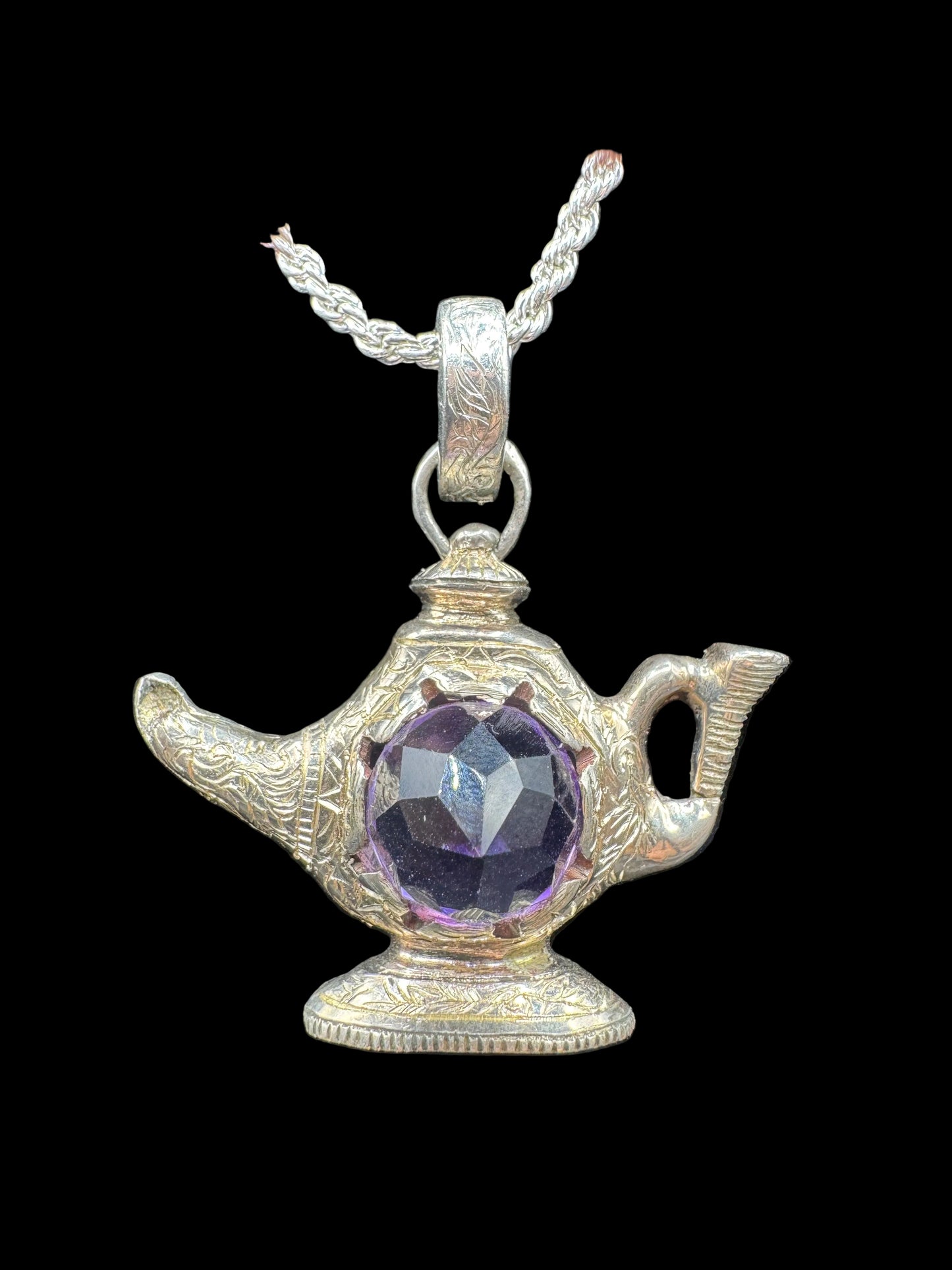Engraved Genie Lamp — Amethyst & Hand-Carved 925 Silver Pendant