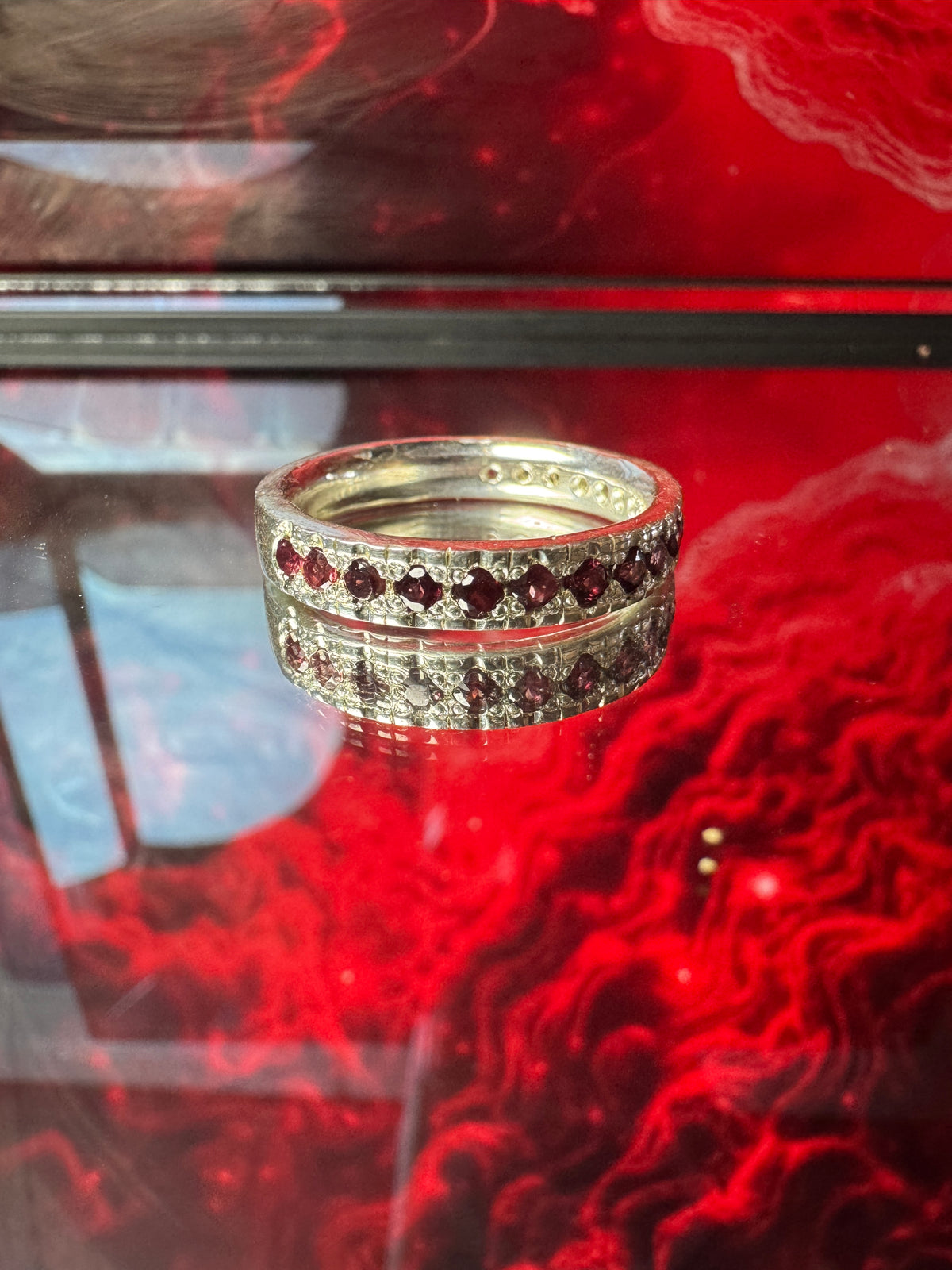 Men’s Garnet Band Size 10