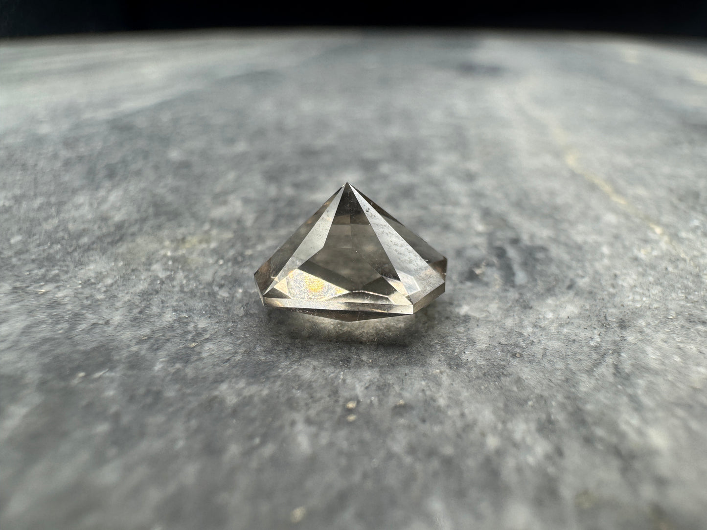 Oregon Sunstone Cut Corner cut - 2.55 carats