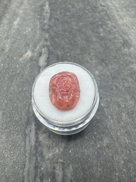 Zaffiro Rosa Naturale - 10,45 carati, intaglio Angelo (reattivo ai raggi UV)